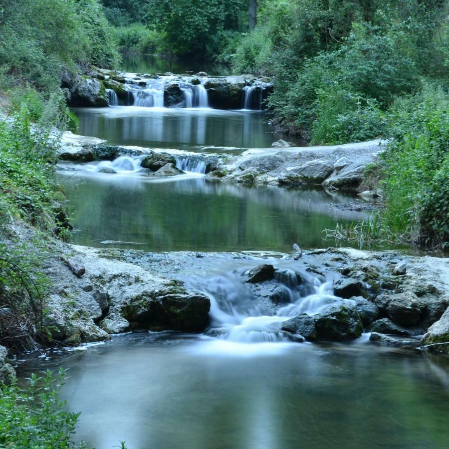 Отель Camping L'Eau Vive Dauphin Экстерьер фото